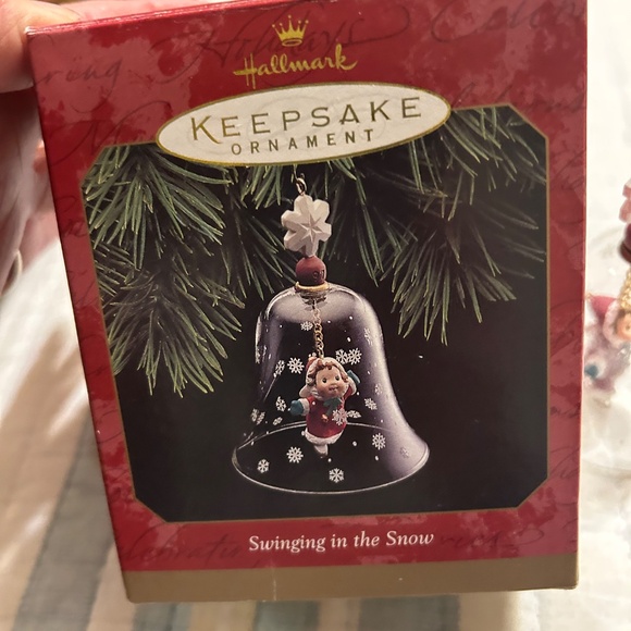Vintage Hallmark Keepsake  Ornament 1997 Swinging in the Snow - Picture 4 of 7